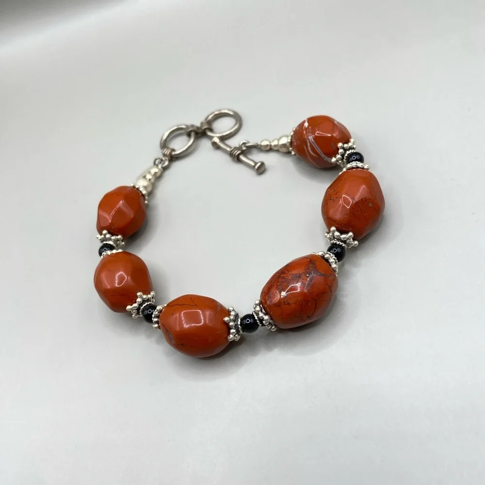 Chunky Red Jasper Black Onyx Toggle Bracelet - Picture 2 of 8